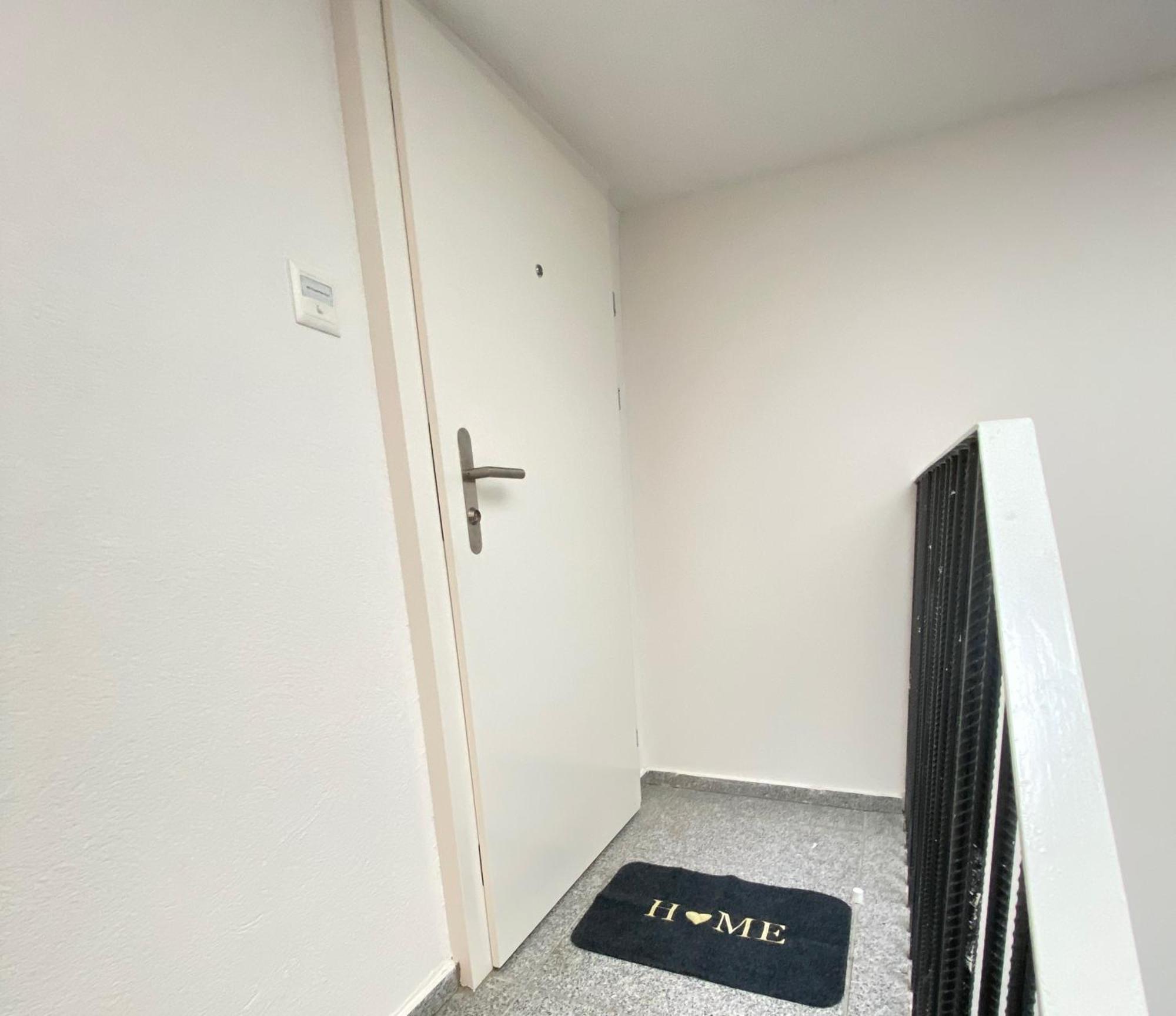 Ruhige, Neue Dachwohnung An Altstadt, Naehe Messe Saint-Gall Extérieur photo